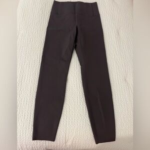 Vuori Evolve leggings medium plum brown